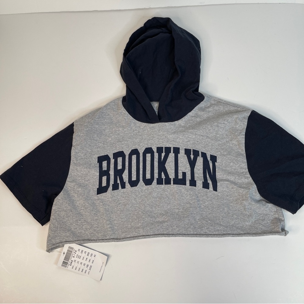 Brandy Melville Brooklyn Cropped T-Shirt Hood One Size NWT